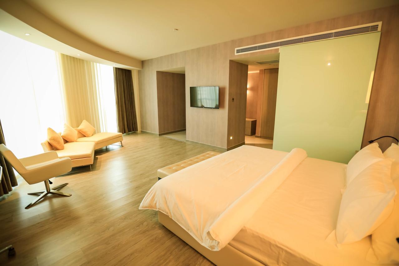 Metropolo Jin Jiang Hotels Turpan Administrative The Heart Of Pai 外观 照片